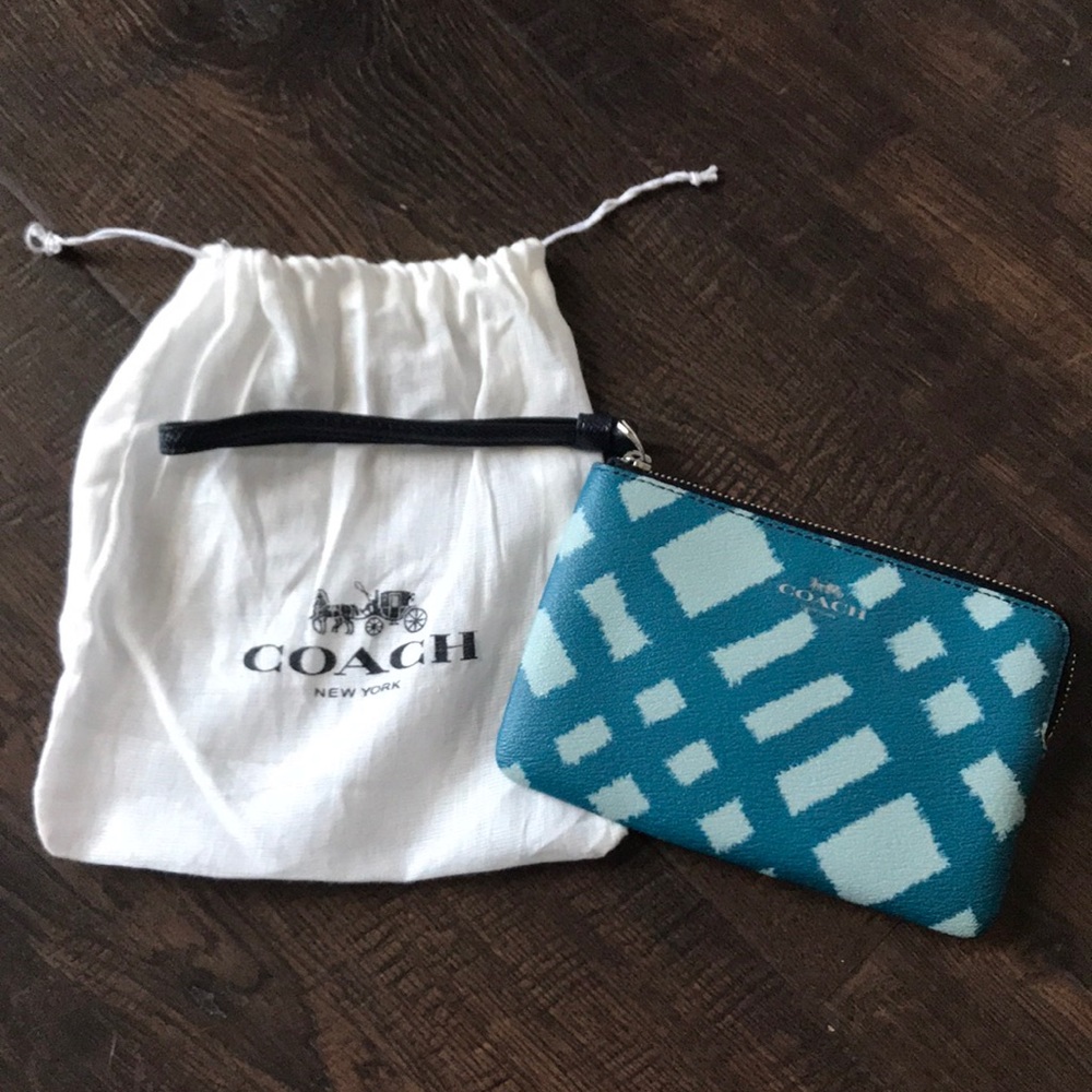 Coach clutch NWT